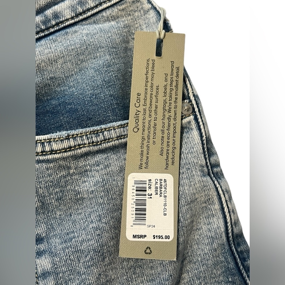 Hudson Barbara High Rose Baby bootcut Jean with slit hem. Women’s size 31 new - Picture 12 of 13